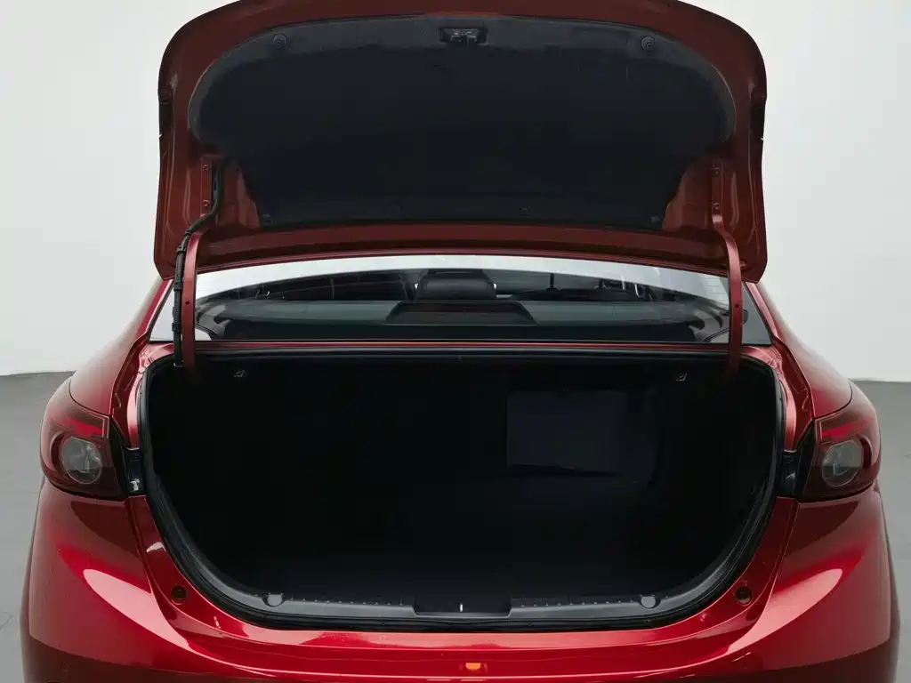 Mazda 3 Axela — миниатюра 16