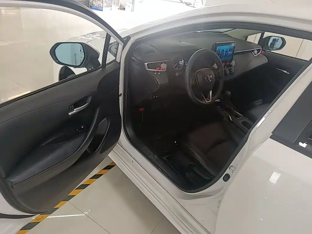 Toyota Corolla — миниатюра 16