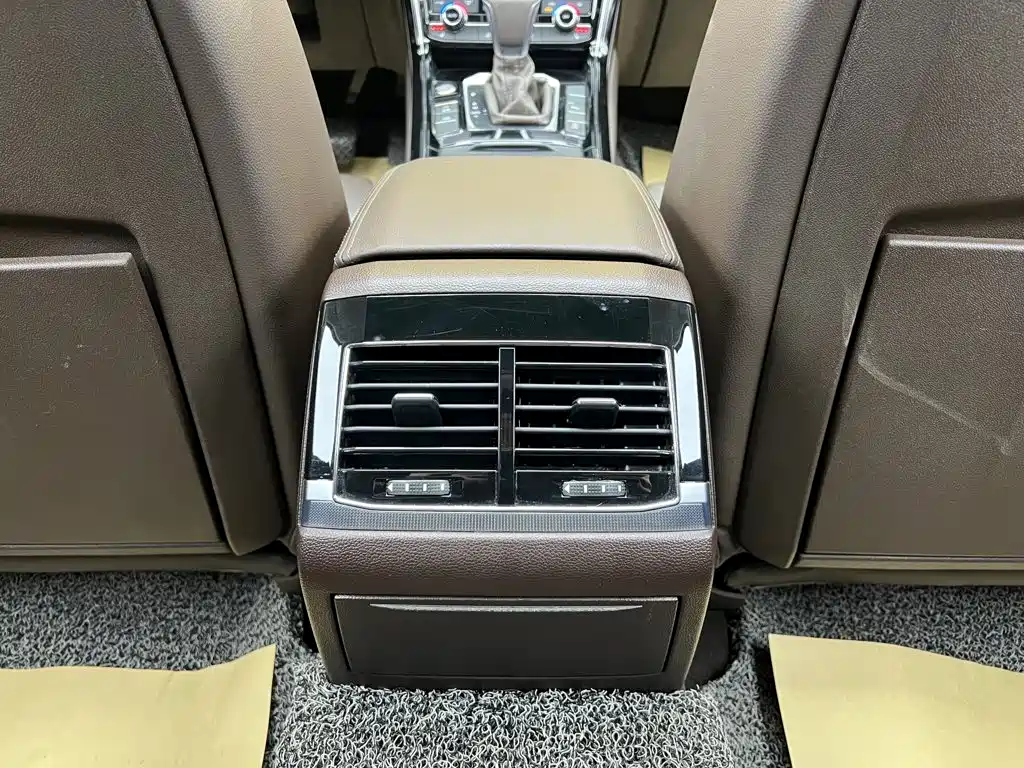 Volkswagen Phideon — миниатюра 25