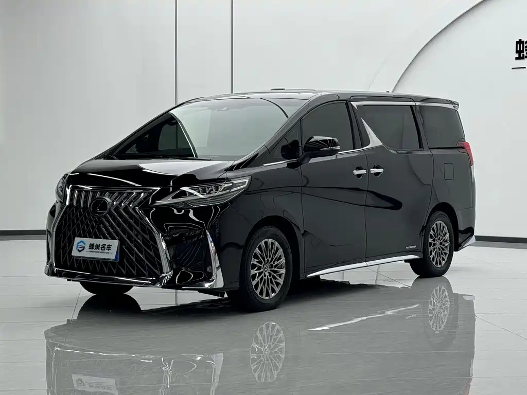 Lexus LM 2020