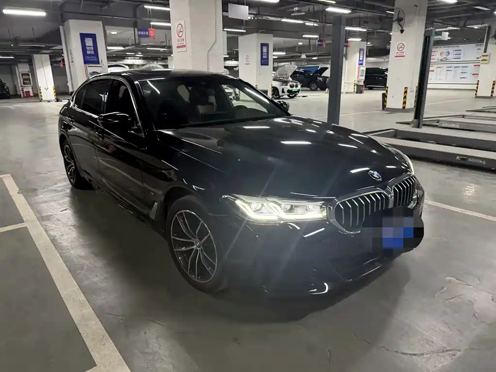 BMW 5 Series — миниатюра 3