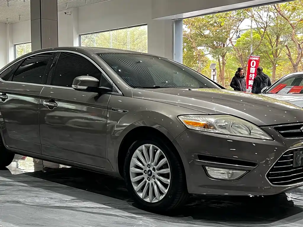 Ford Mondeo - 2011 2.0L GTDi200 Fashion