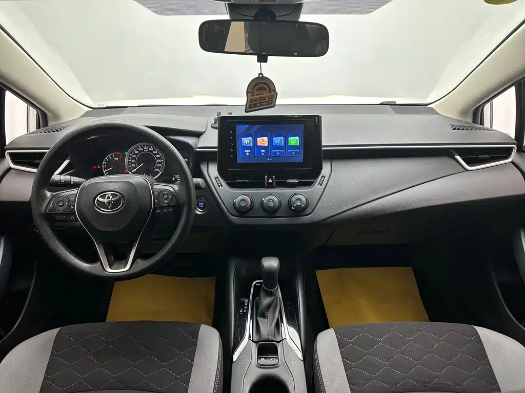 Toyota Corolla — миниатюра 12