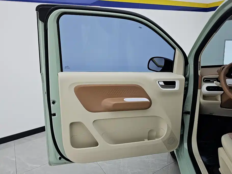 Wuling MINIEV — миниатюра 7
