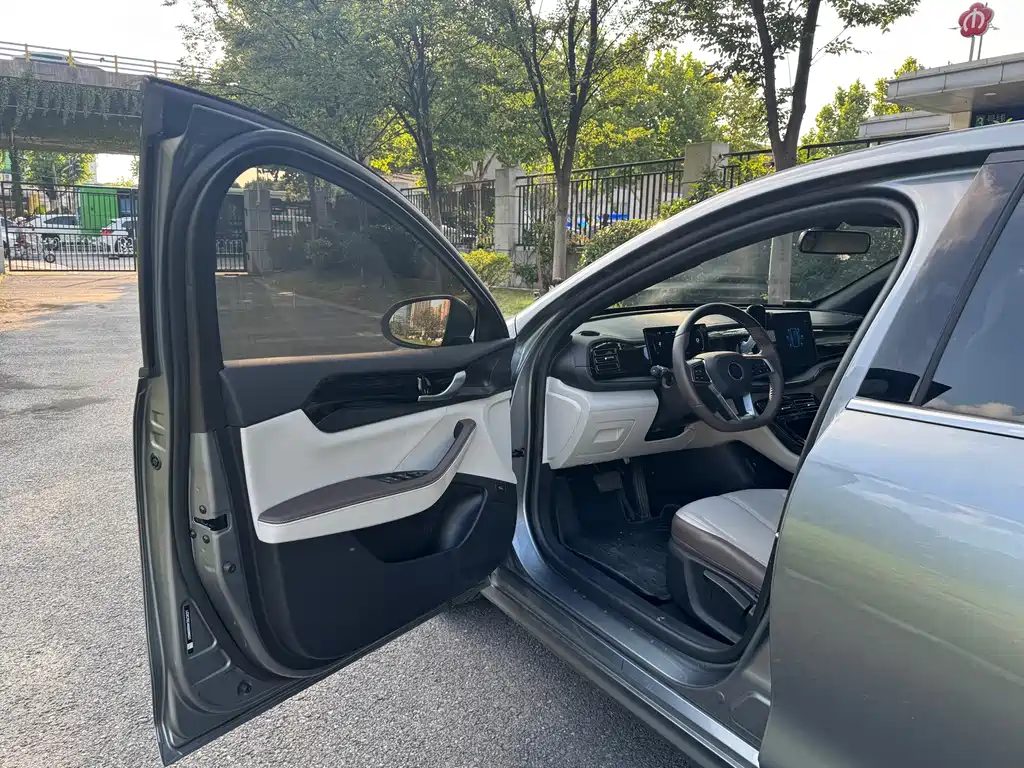 BYD Qin PLUS — миниатюра 3