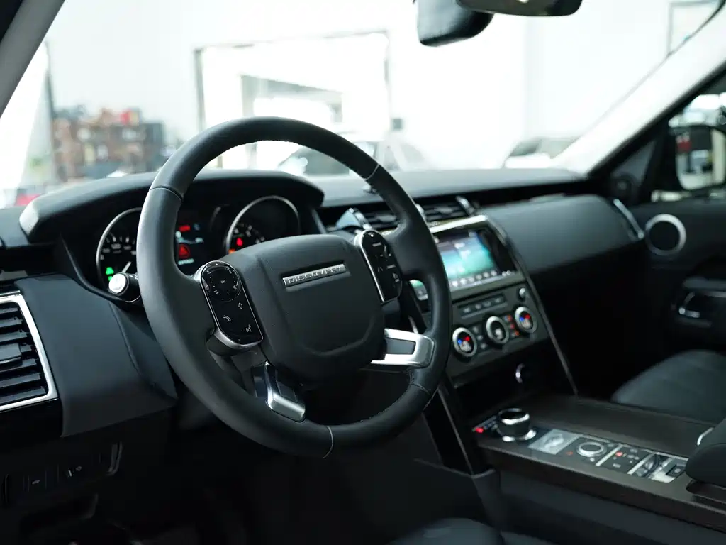 Land Rover Discovery 2019 3.0 SC V6 SE
