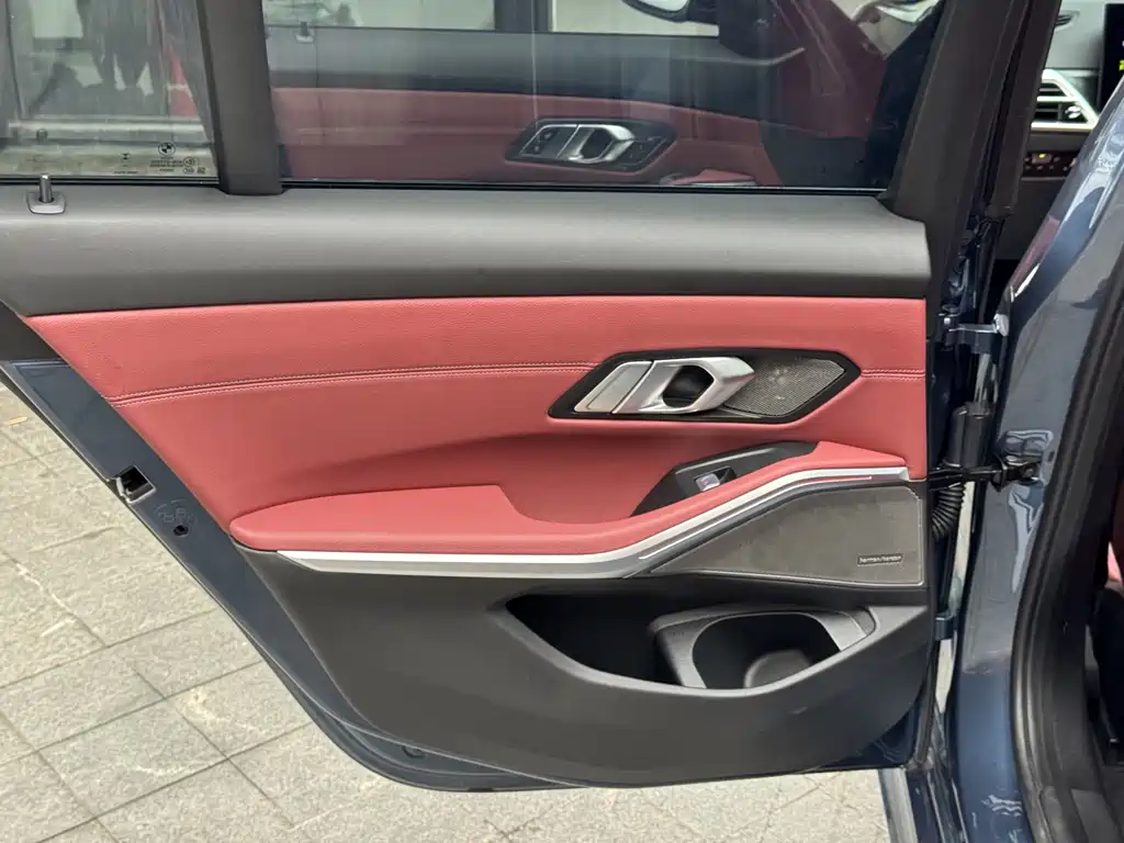 BMW 3 Series — миниатюра 15