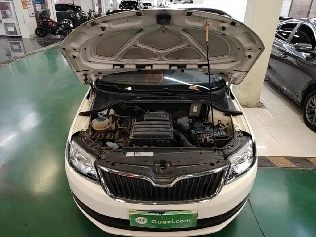 Skoda Rapid Spaceback — миниатюра 20