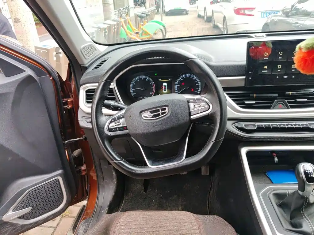 Geely Vision X6 — миниатюра 3