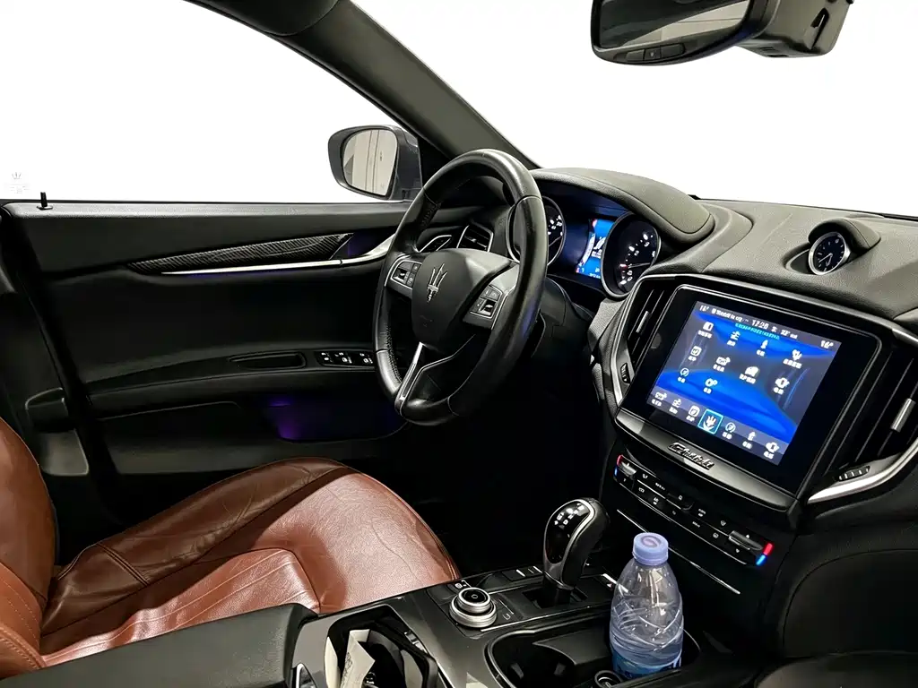 Maserati Ghibli — миниатюра 8