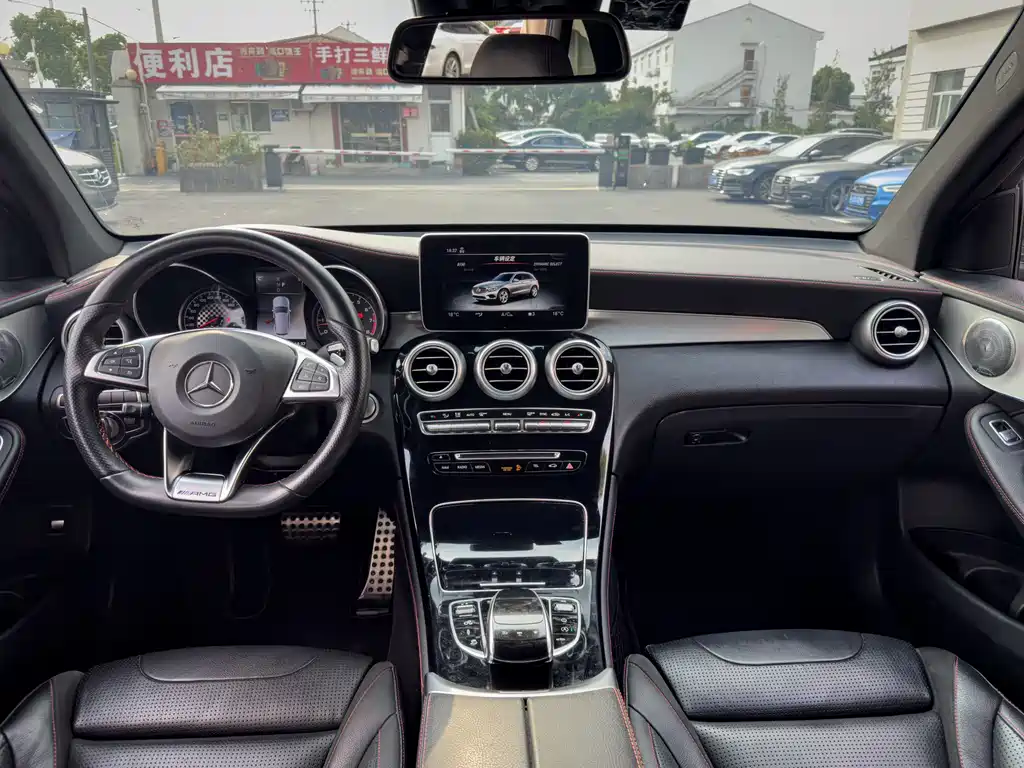 MERCEDES-BENZ GLC AMG