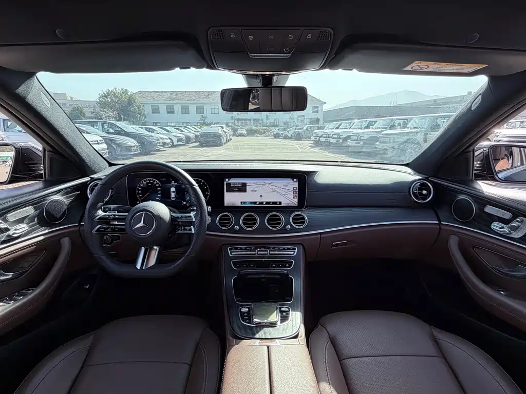 Mercedes-Benz E-Class E 2022 E 300 L Sport Fashion