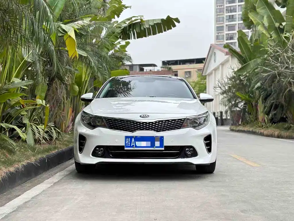 Kia K5 2016 1.6T AT LUX