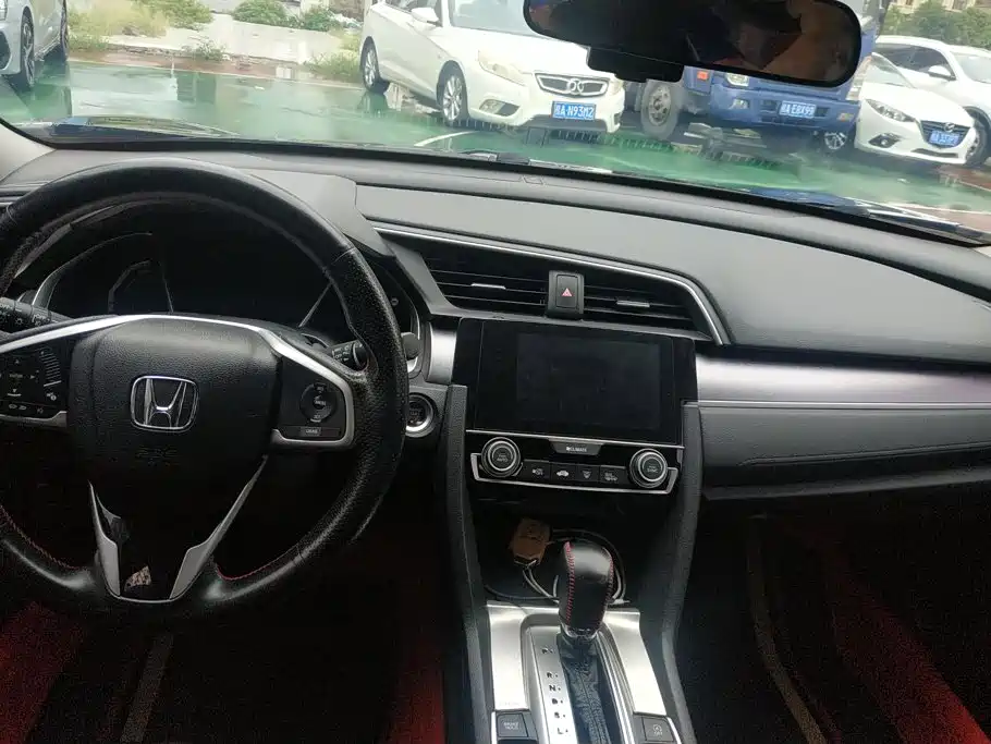 Honda Civic — миниатюра 13