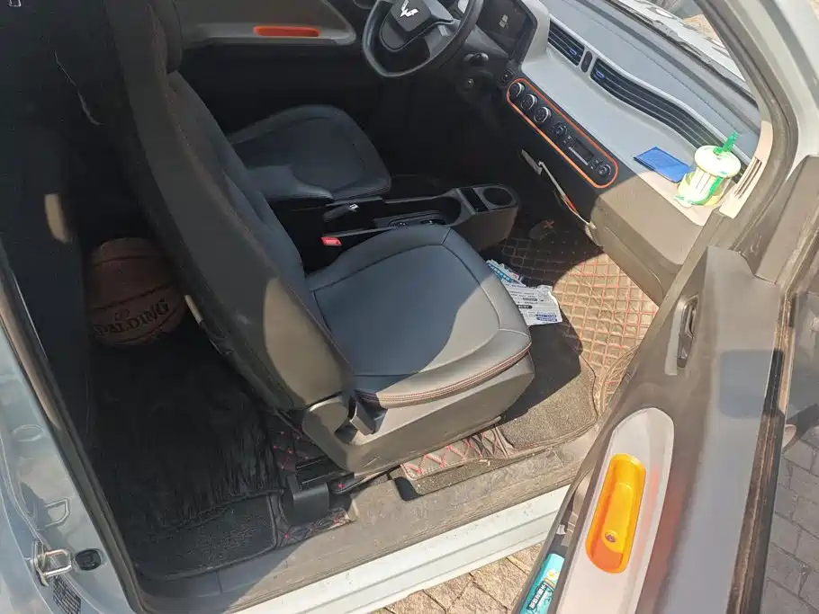 Wuling MINIEV — миниатюра 8