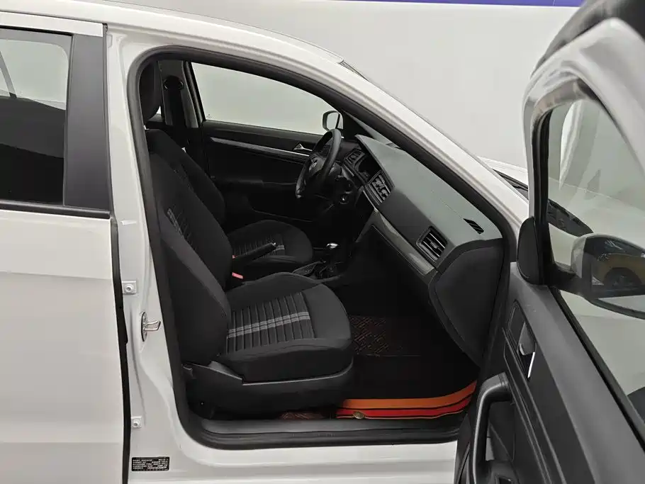 Volkswagen Lavida — миниатюра 8