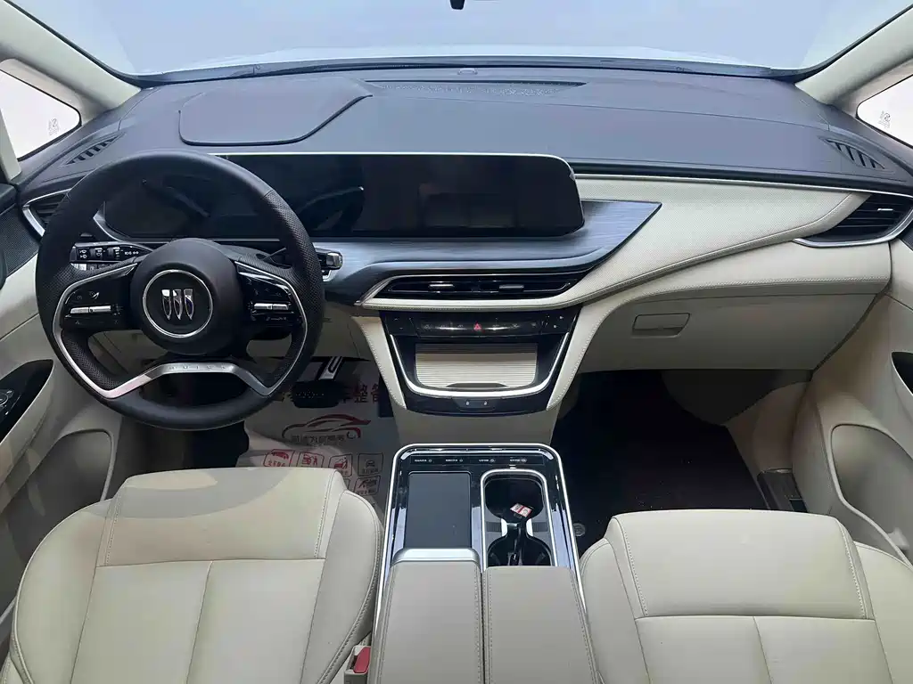 Buick GL8 Hybrid — миниатюра 6