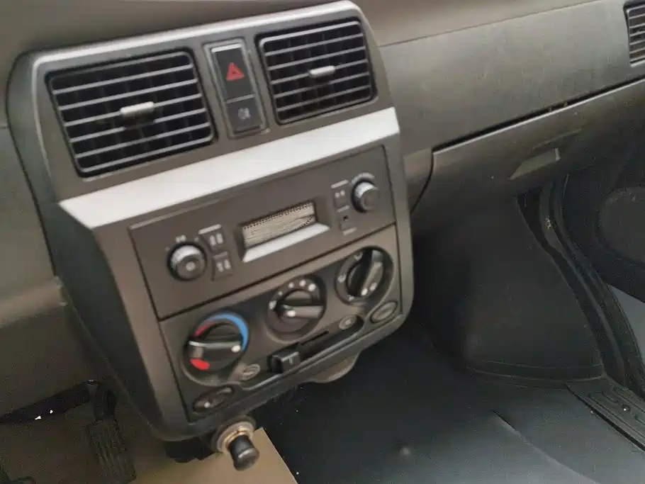 Wuling Rongguang — миниатюра 13