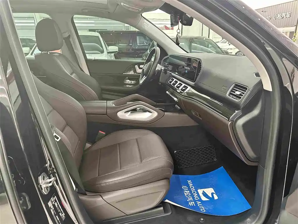 Mercedes-Benz GLE (Import) — миниатюра 17