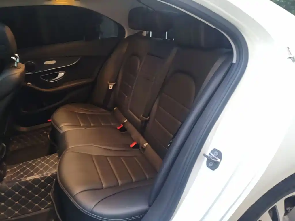 Mercedes-Benz C-Class — миниатюра 17