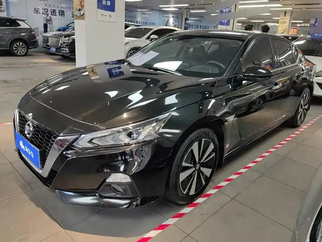 NISSAN TEANA 2022