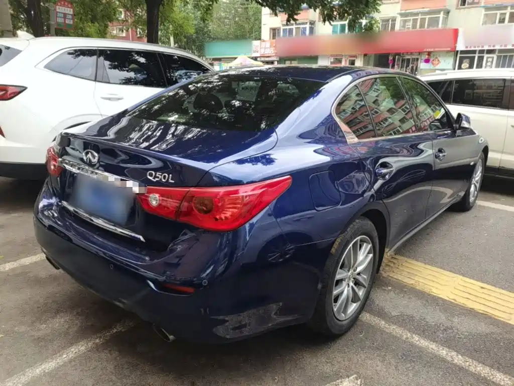 Infiniti Q50L 2016 2.0T Enjoy