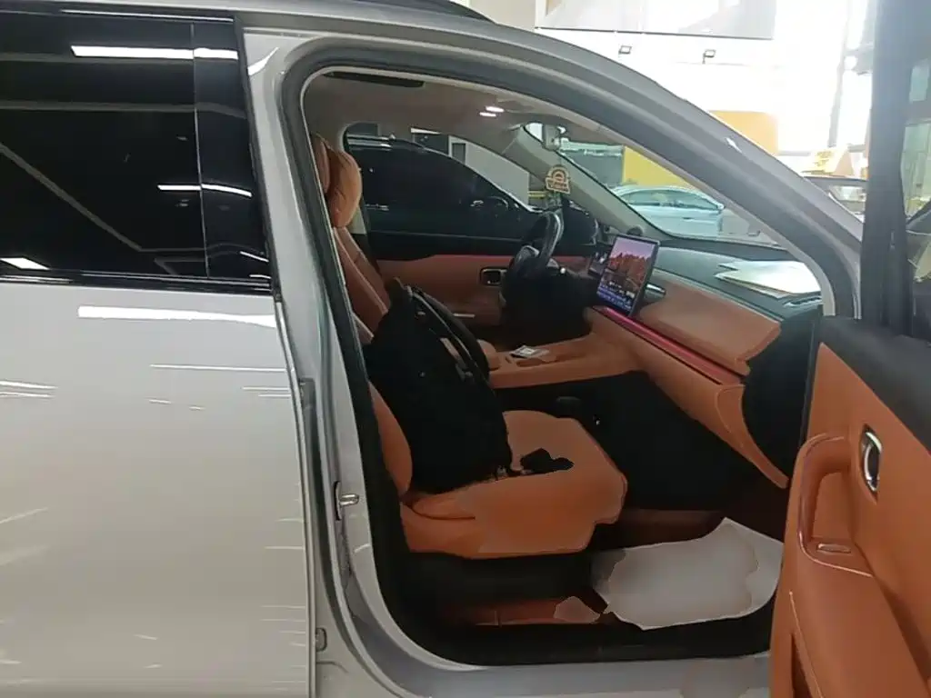 Leapmotor Leapmotor C16 — миниатюра 25