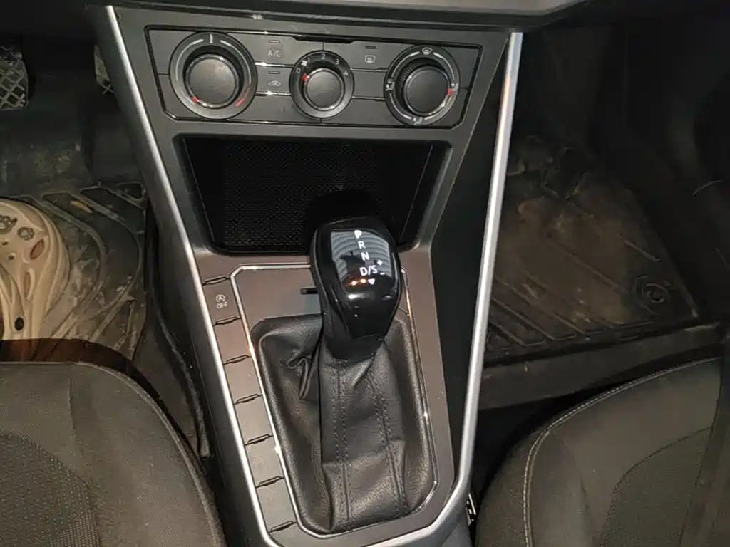 Volkswagen Polo — миниатюра 14