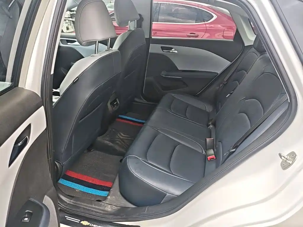 Chevrolet Monza — миниатюра 13