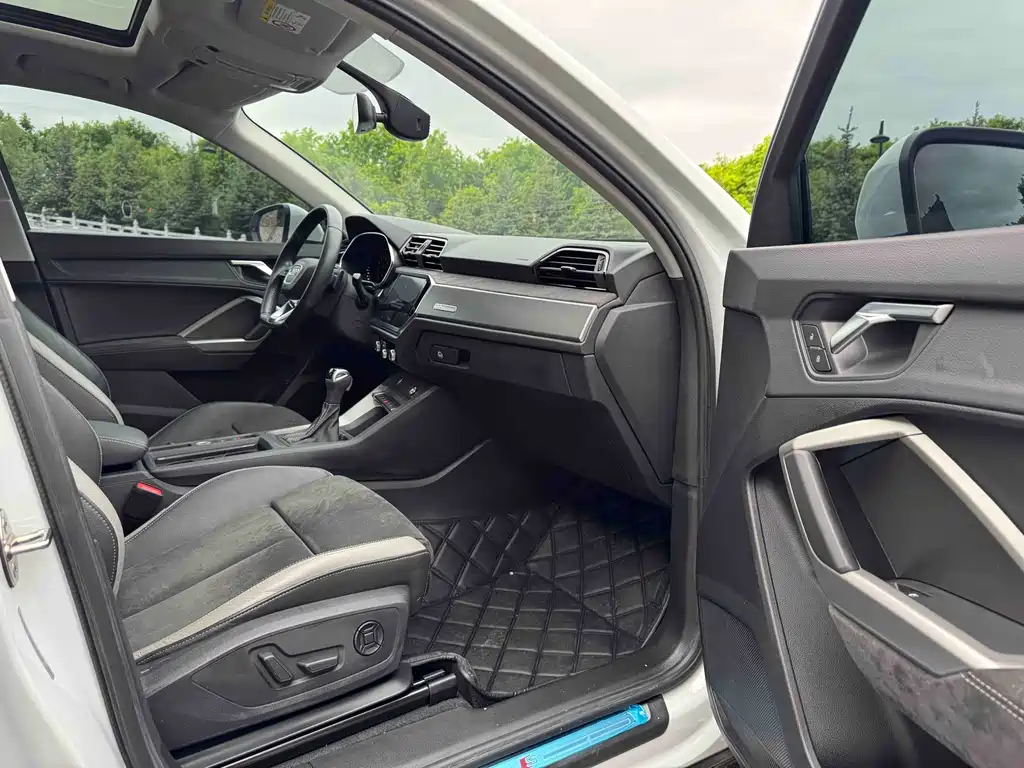 Audi Q3 — миниатюра 8