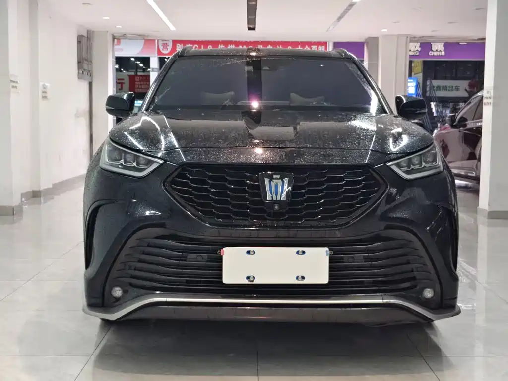 Toyota Crown Kluger — миниатюра 2