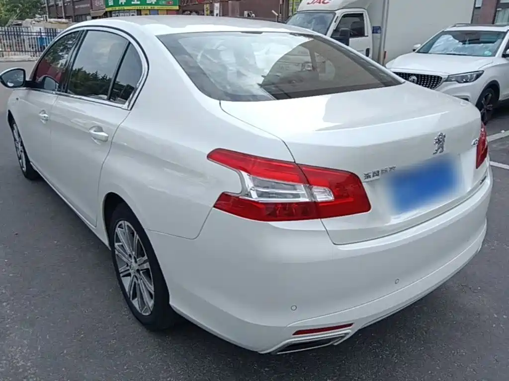 Peugeot 408 — миниатюра 5