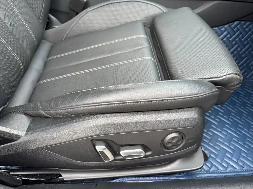 Audi A4L — миниатюра 22