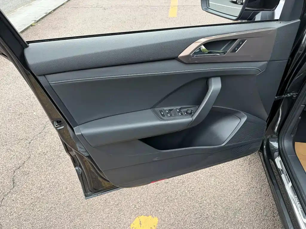 Volkswagen Tharu — миниатюра 6