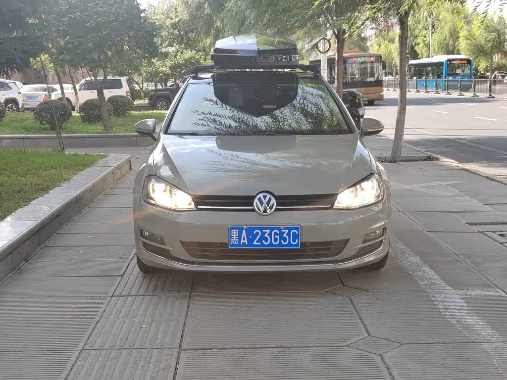 Volkswagen Golf — миниатюра 2