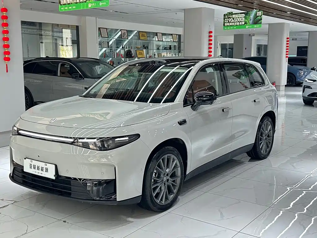Leapmotor Leapmotor C10 — миниатюра 3
