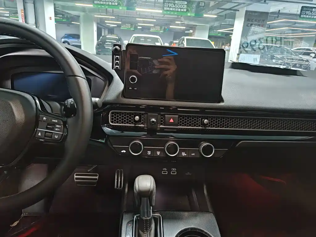 Honda Civic — миниатюра 7