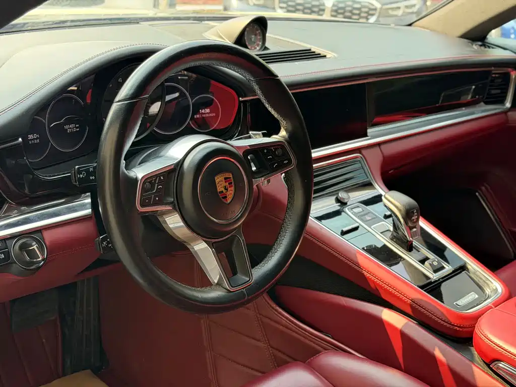 Porsche Panamera — миниатюра 6