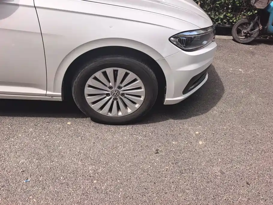 Volkswagen Lavida — миниатюра 6