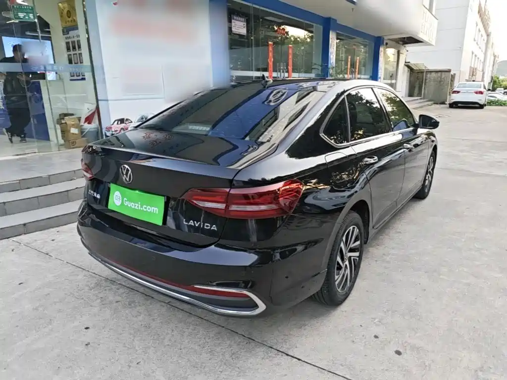 Volkswagen Lavida — миниатюра 7