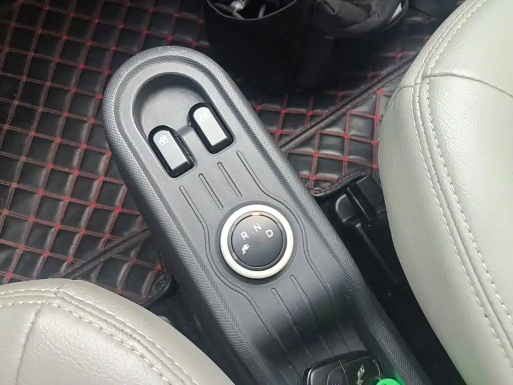 Wuling MINIEV — миниатюра 14