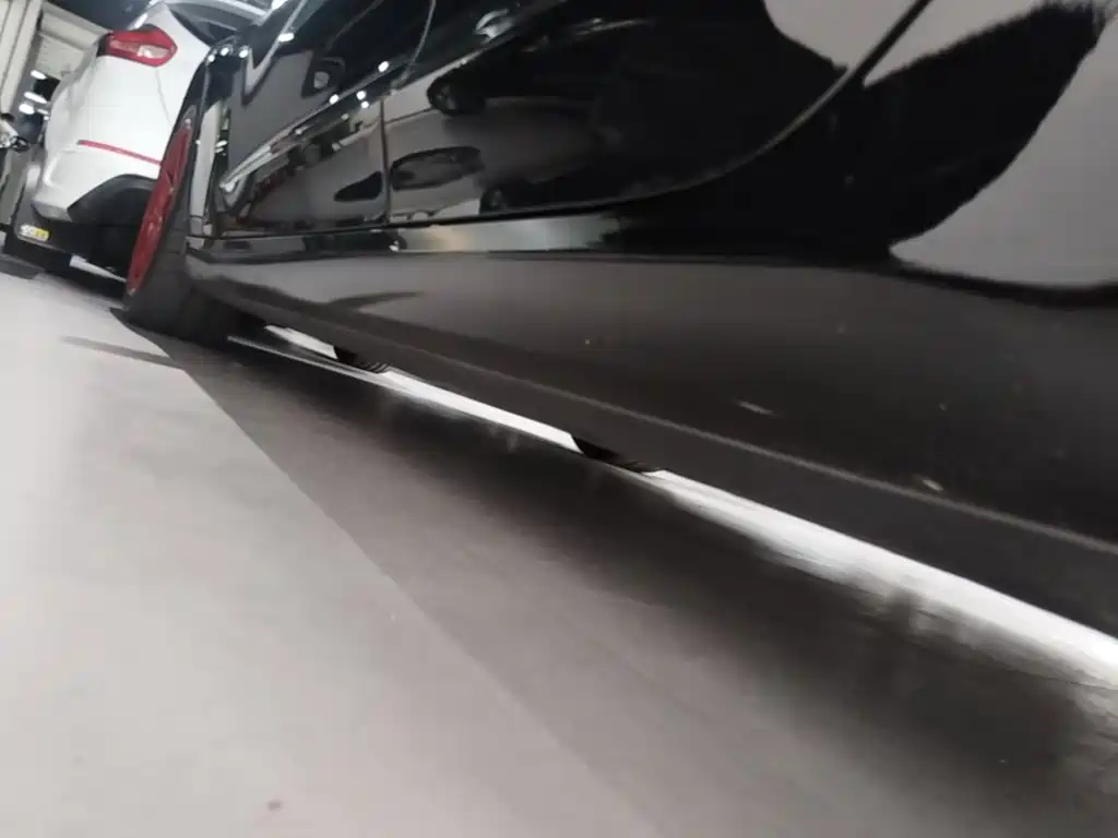 Tesla Model 3 — миниатюра 22