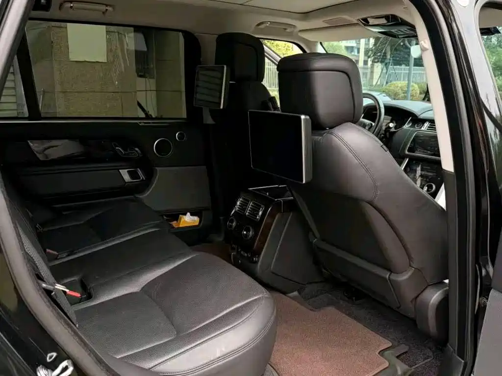 Land Rover Range Rover — миниатюра 6