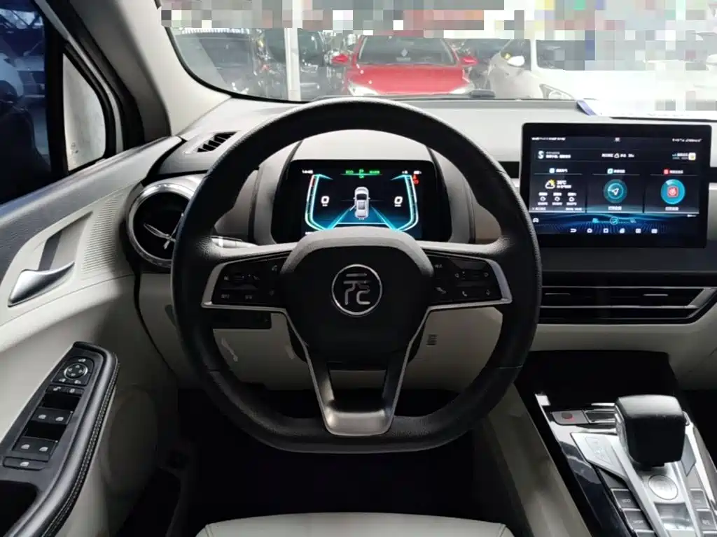 BYD Yuan Pro — миниатюра 11