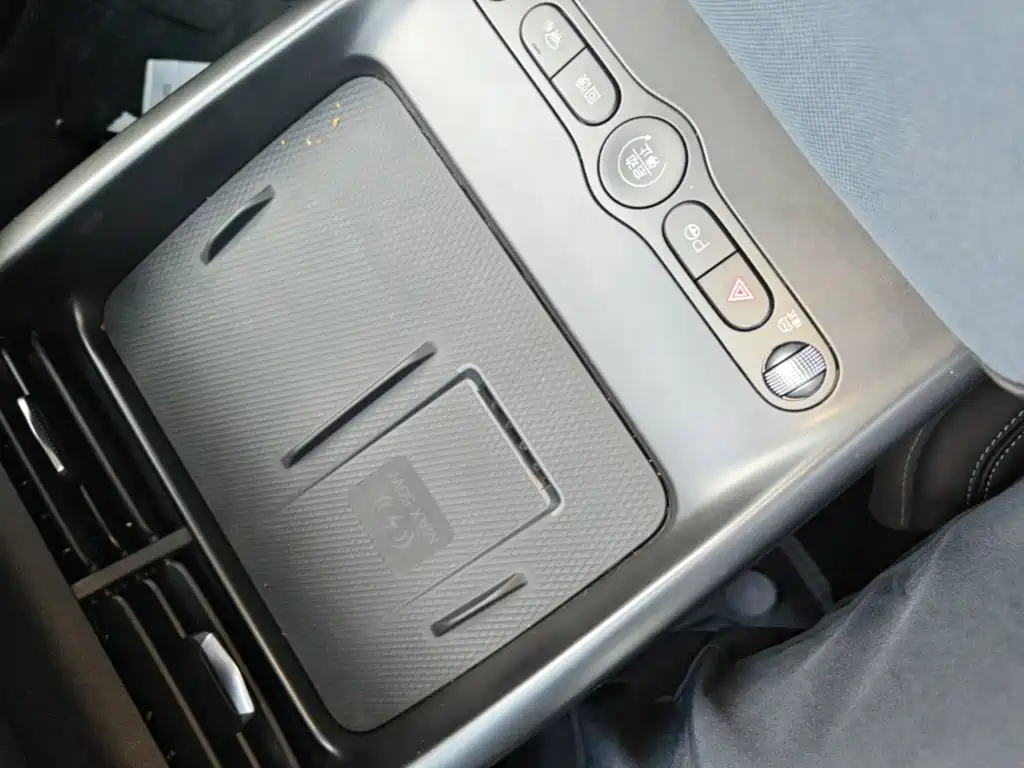 BYD Seal 06 — миниатюра 9