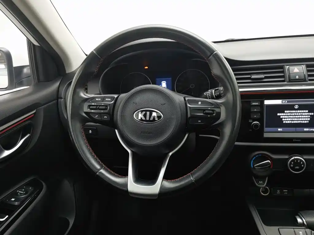 Kia KX Cross — миниатюра 11