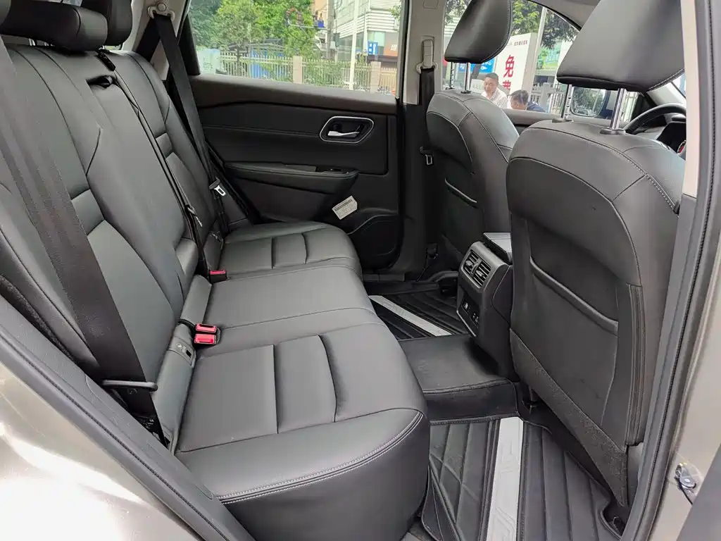 Nissan X-Trail — миниатюра 11