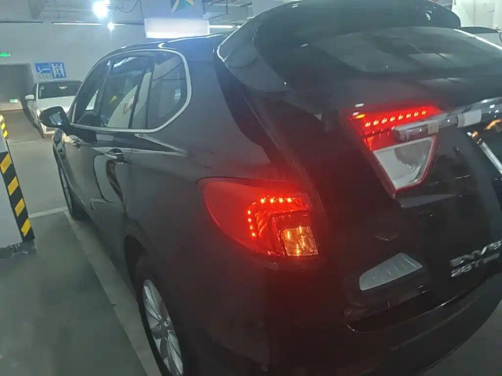Buick Envision Plus — миниатюра 5