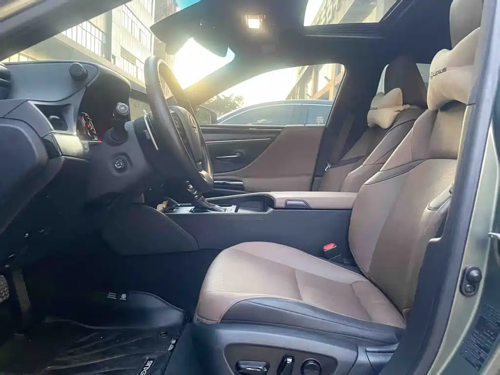 Lexus ES — миниатюра 3