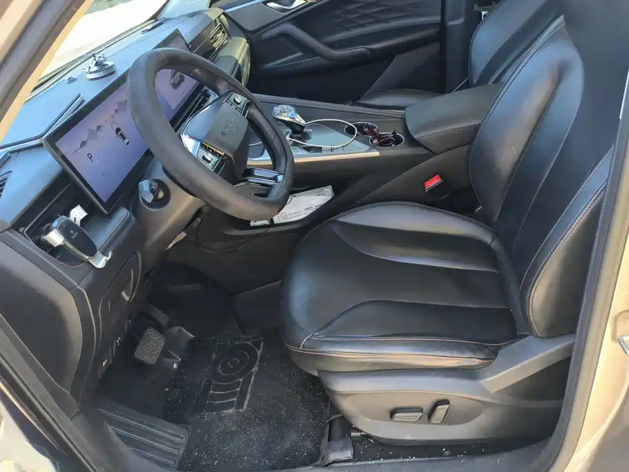 Roewe RX5 New Energy — миниатюра 9